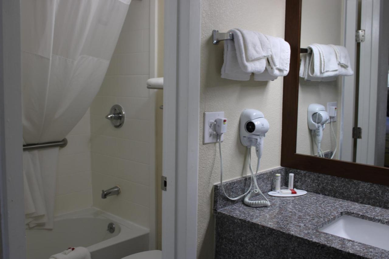 Super 8 By Wyndham Morganton Hotel Luaran gambar